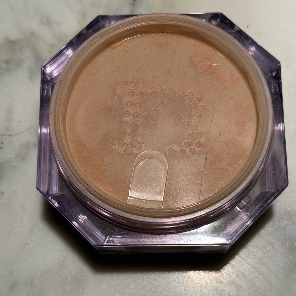 Fenty Beauty Pro Filt’r Cashew - Picture 4 of 4